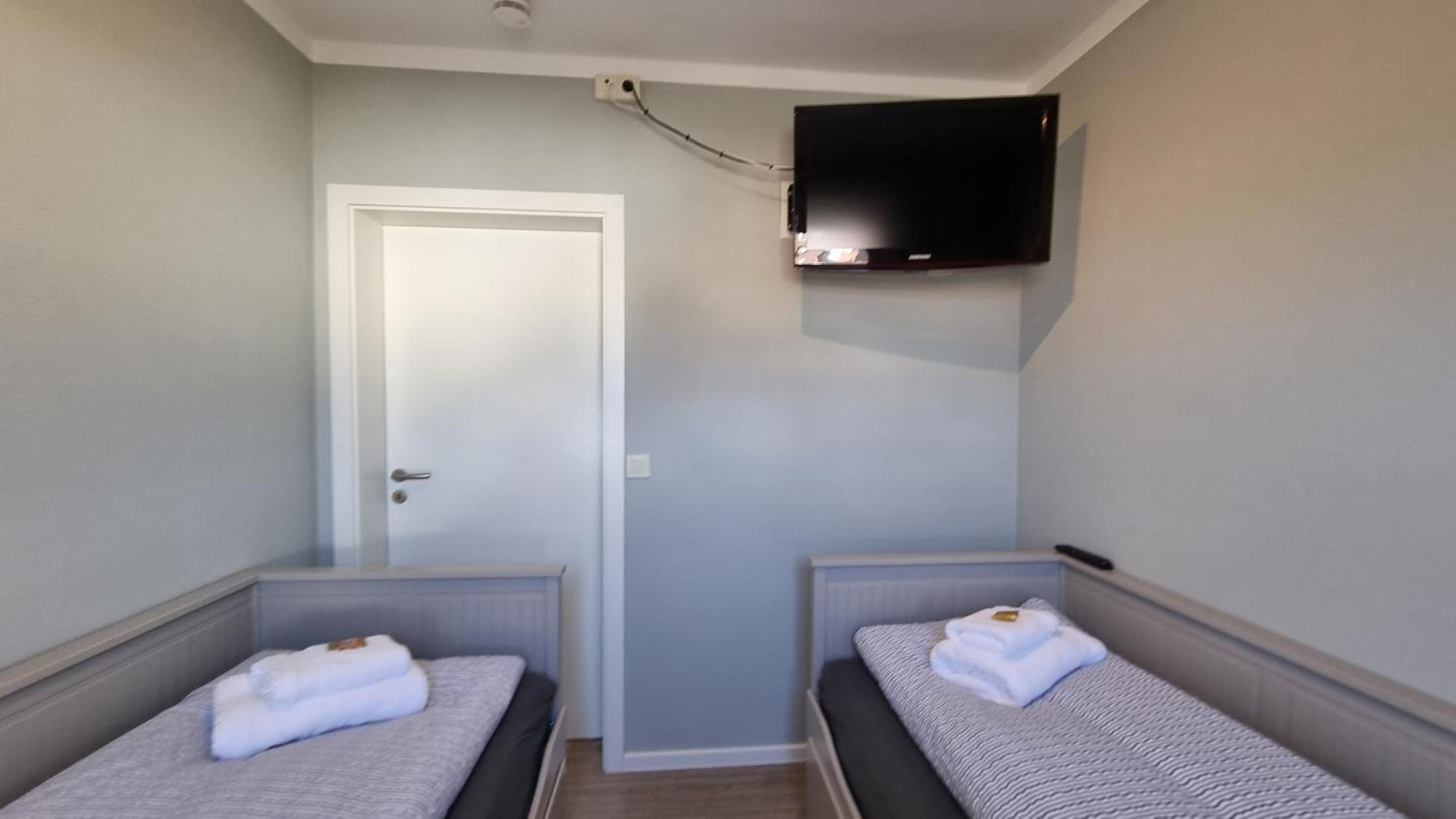 Haus Spoekenkieker Moenkeboe Apartment บอร์คุม ภายนอก รูปภาพ